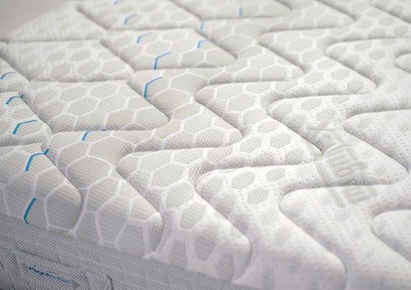 detail Outlast cover of mattress